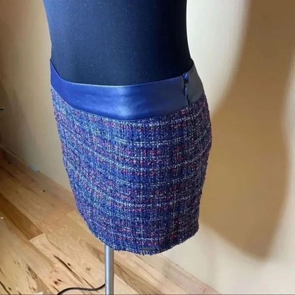 Abercrombie &Fitch mini skirt - Picture 3 of 10